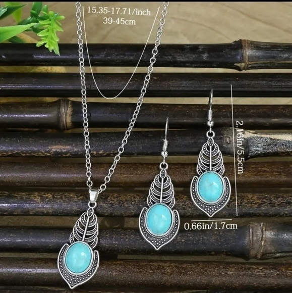 NWT Vintage Boho Antique Silver Pendant Necklace Set with Rhinestone Decor - Picture 3 of 5